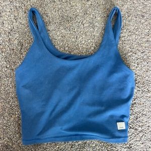 Vuori Washed Daily Crop in Cerulean - XS